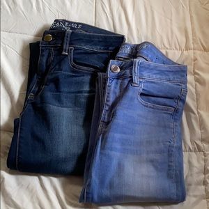 2 AE Jeans